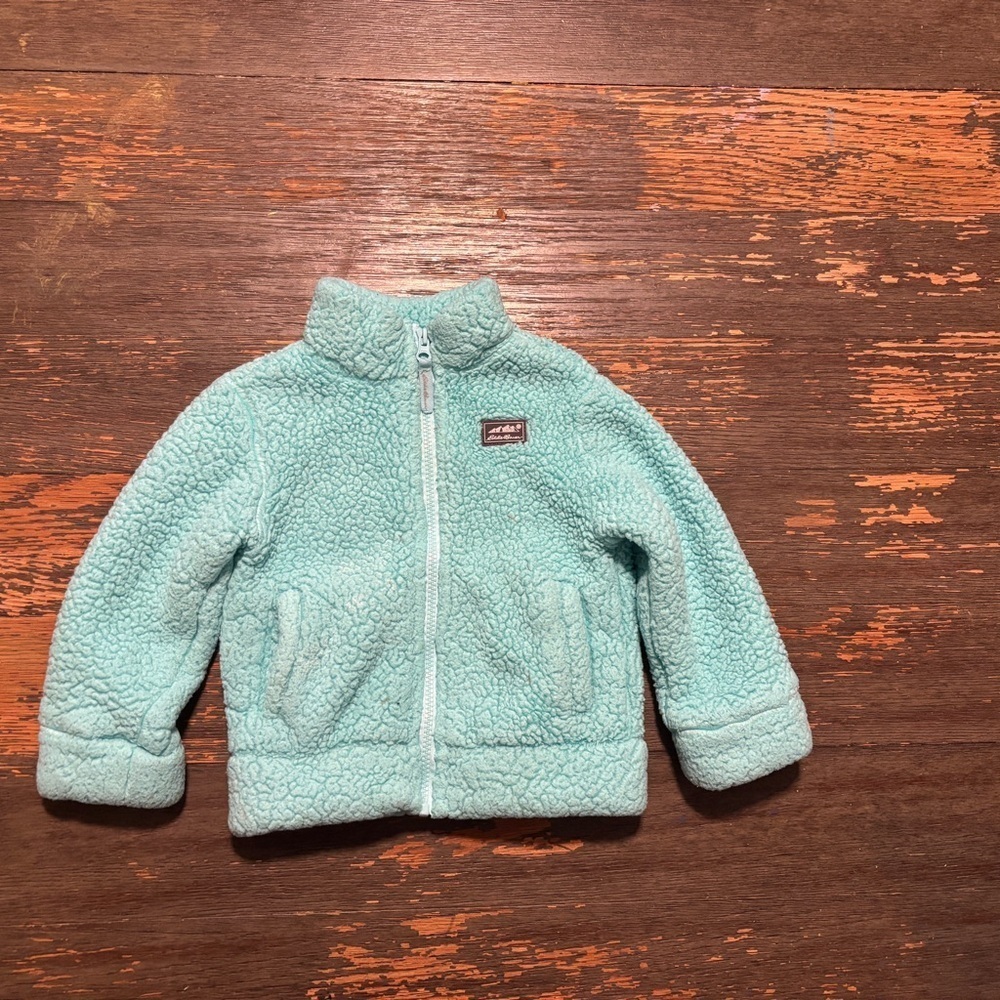 Eddie Bauer 3T Light Blue Sherpa Jacket, great used condition. So thick&warm!